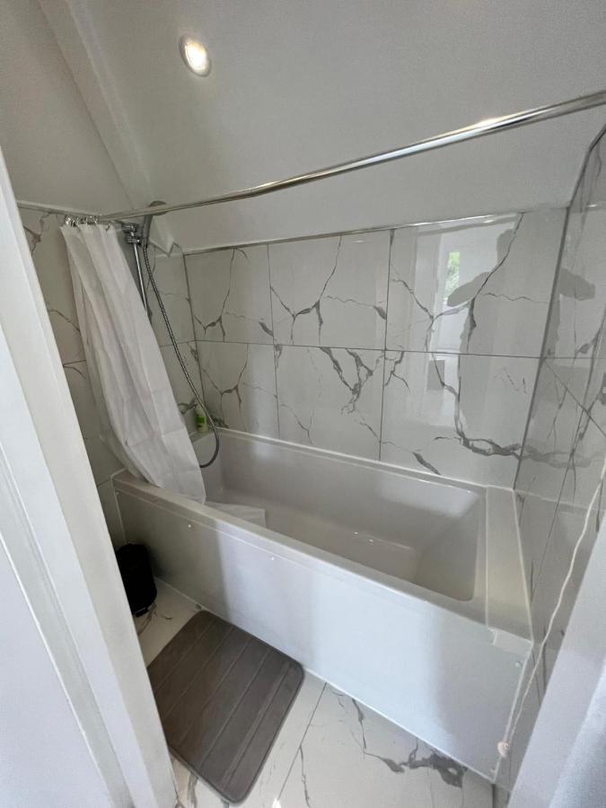 Lovely 2 Bedroom Flat With Roof Terrace In London Nw6 Exteriér fotografie